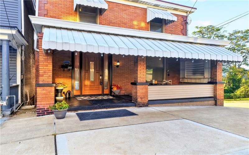 100 Thompson Ave, Donora, 15033, 4 Bedroom Bedrooms, 11 Room Rooms,2.1 BathroomBathrooms,Residential,For Sale,Thompson Ave,1776791