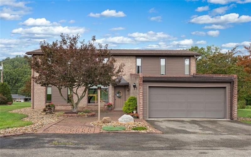 1 Anderson Ave, Dunbar, 15431, 2 Bedroom Bedrooms, 9 Room Rooms,2 BathroomBathrooms,Residential,For Sale,Anderson Ave,1777097