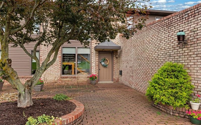 1 Anderson Ave, Dunbar, 15431, 2 Bedroom Bedrooms, 9 Room Rooms,2 BathroomBathrooms,Residential,For Sale,Anderson Ave,1777097