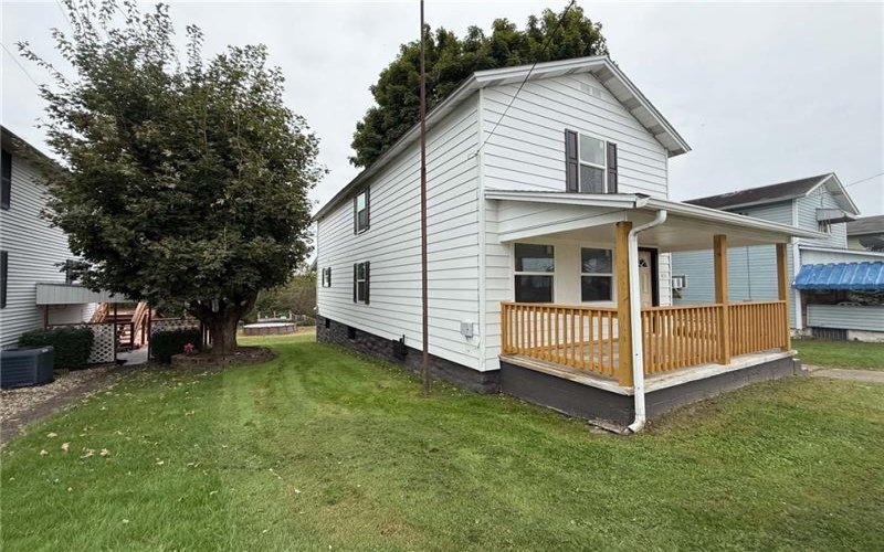 411 EAST AVE, Allison, 15413, 3 Bedroom Bedrooms, 7 Room Rooms,2 BathroomBathrooms,Residential,For Sale,EAST AVE,1777132