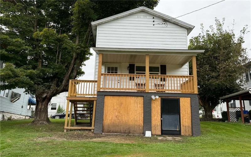 411 EAST AVE, Allison, 15413, 3 Bedroom Bedrooms, 7 Room Rooms,2 BathroomBathrooms,Residential,For Sale,EAST AVE,1777132