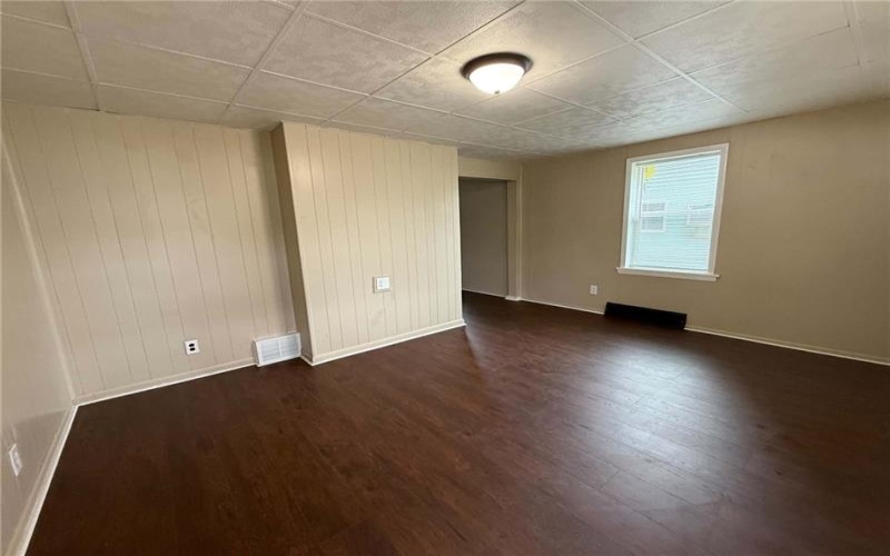 411 EAST AVE, Allison, 15413, 3 Bedroom Bedrooms, 7 Room Rooms,2 BathroomBathrooms,Residential,For Sale,EAST AVE,1777132