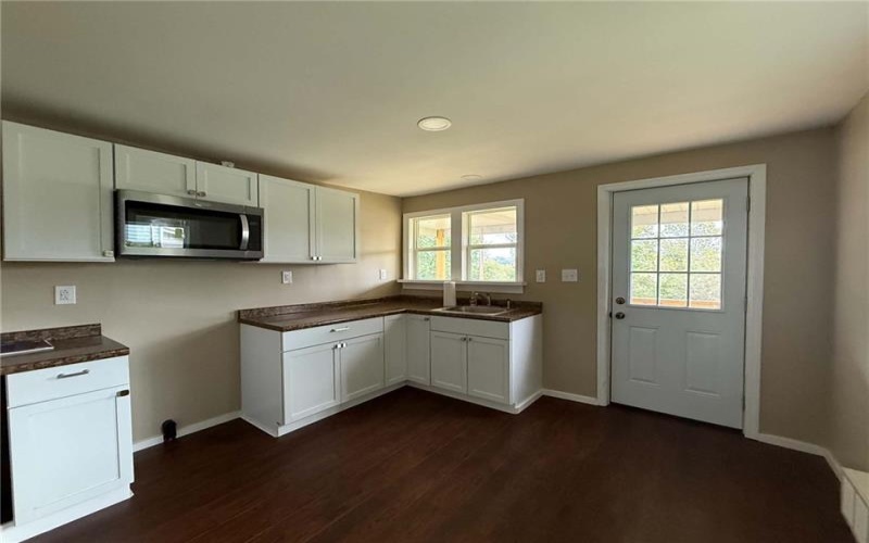 411 EAST AVE, Allison, 15413, 3 Bedroom Bedrooms, 7 Room Rooms,2 BathroomBathrooms,Residential,For Sale,EAST AVE,1777132