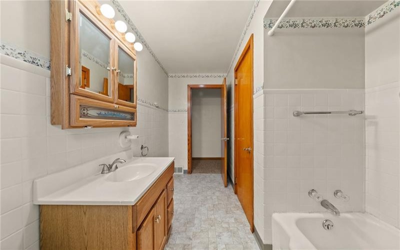 109 Isabelle St, Monongahela, 15063, 4 Bedroom Bedrooms, ,2 BathroomBathrooms,Residential,For Sale,Isabelle St,1777227