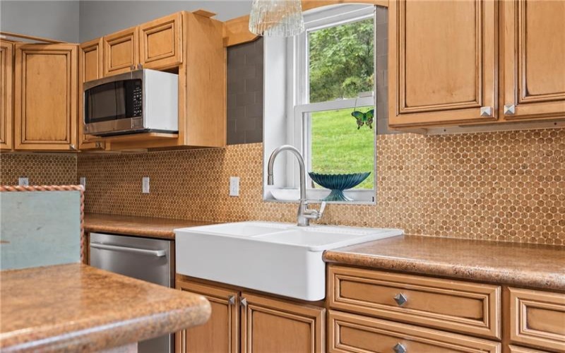 455 Rural Valley Rd, Claysville, 15323, 5 Bedroom Bedrooms, 12 Room Rooms,3.1 BathroomBathrooms,Residential,For Sale,Rural Valley Rd,1777329