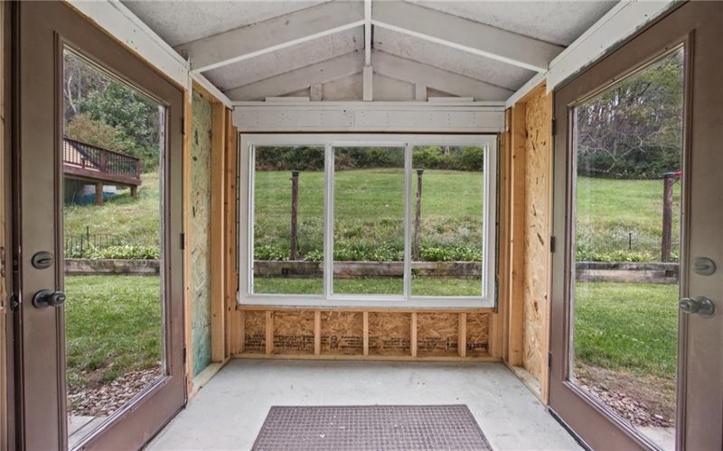 455 Rural Valley Rd, Claysville, 15323, 5 Bedroom Bedrooms, 12 Room Rooms,3.1 BathroomBathrooms,Residential,For Sale,Rural Valley Rd,1777329