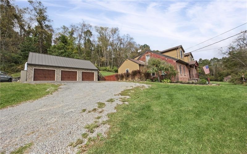 455 Rural Valley Rd, Claysville, 15323, 5 Bedroom Bedrooms, 12 Room Rooms,3.1 BathroomBathrooms,Residential,For Sale,Rural Valley Rd,1777329