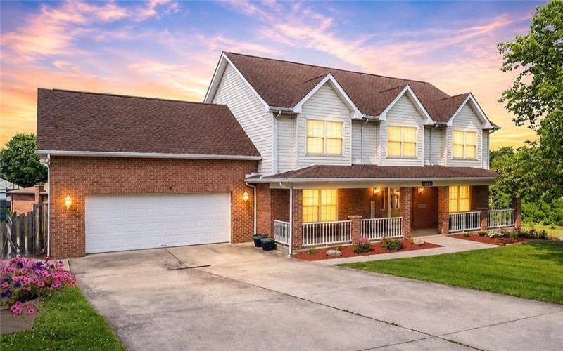 9331 Pembroke Cir, North Huntingdon, 15642, 4 Bedroom Bedrooms, 12 Room Rooms,3.1 BathroomBathrooms,Residential,For Sale,Pembroke Cir,1777509
