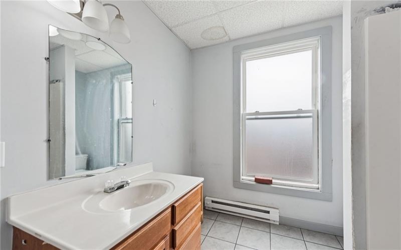 540 WASHINGTON AVE, CHARLEROI, 15022, 4 Bedroom Bedrooms, 8 Room Rooms,2 BathroomBathrooms,Residential,For Sale,WASHINGTON AVE,1777208