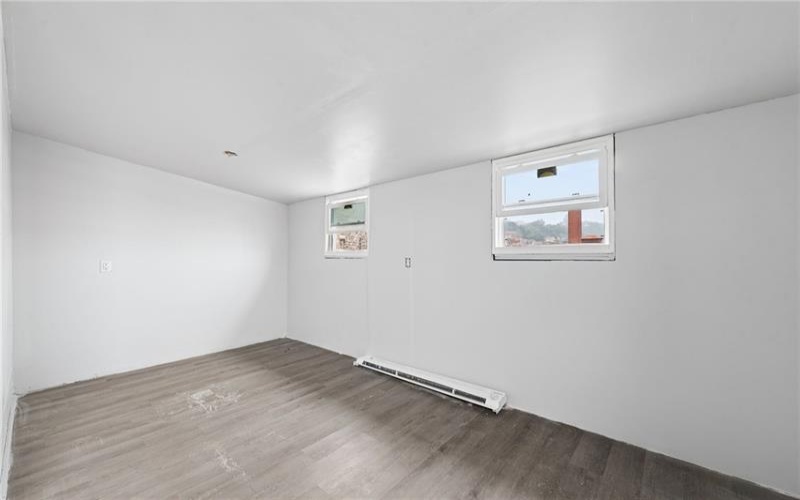 540 WASHINGTON AVE, CHARLEROI, 15022, 4 Bedroom Bedrooms, 8 Room Rooms,2 BathroomBathrooms,Residential,For Sale,WASHINGTON AVE,1777208