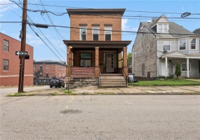 540 WASHINGTON AVE, CHARLEROI, 15022, 4 Bedroom Bedrooms, 8 Room Rooms,2 BathroomBathrooms,Residential,For Sale,WASHINGTON AVE,1777208