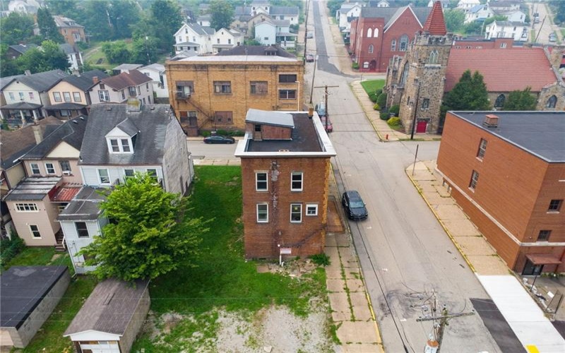540 WASHINGTON AVE, CHARLEROI, 15022, 4 Bedroom Bedrooms, 8 Room Rooms,2 BathroomBathrooms,Residential,For Sale,WASHINGTON AVE,1777208