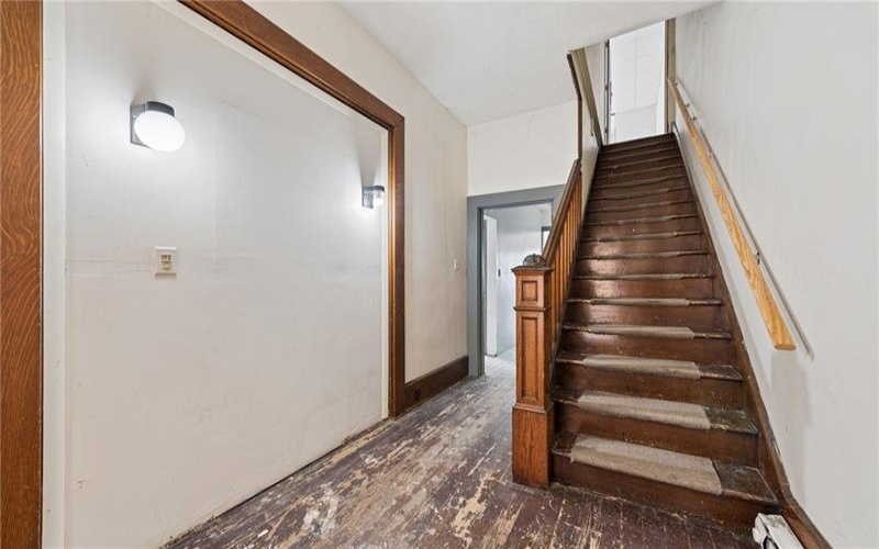 540 WASHINGTON AVE, CHARLEROI, 15022, 4 Bedroom Bedrooms, 8 Room Rooms,2 BathroomBathrooms,Residential,For Sale,WASHINGTON AVE,1777208