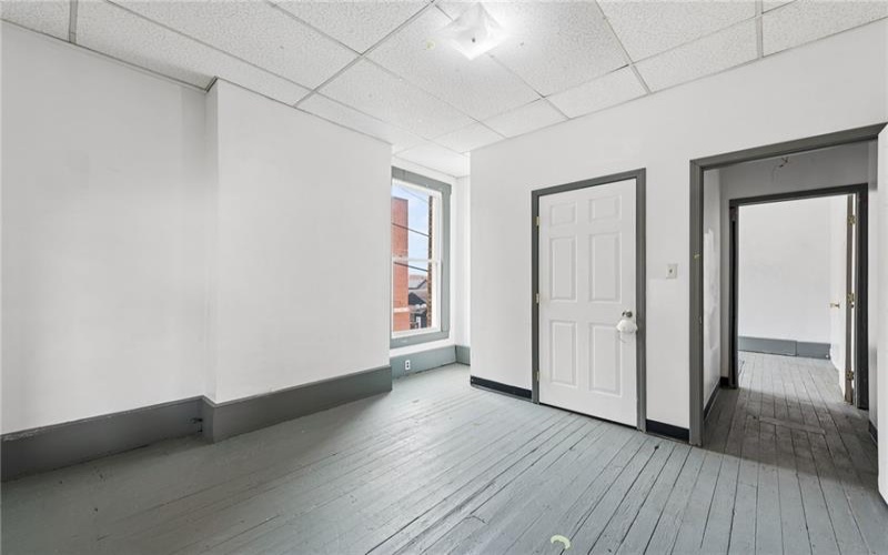 540 WASHINGTON AVE, CHARLEROI, 15022, 4 Bedroom Bedrooms, 8 Room Rooms,2 BathroomBathrooms,Residential,For Sale,WASHINGTON AVE,1777208
