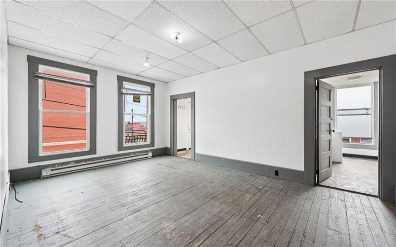 540 WASHINGTON AVE, CHARLEROI, 15022, 4 Bedroom Bedrooms, 8 Room Rooms,2 BathroomBathrooms,Residential,For Sale,WASHINGTON AVE,1777208