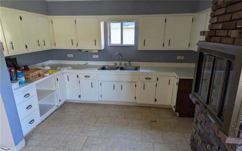 724 Western Avenue, Washington, 15301, 3 Bedroom Bedrooms, 7 Room Rooms,2 BathroomBathrooms,Residential,For Sale,Western Avenue,1777360