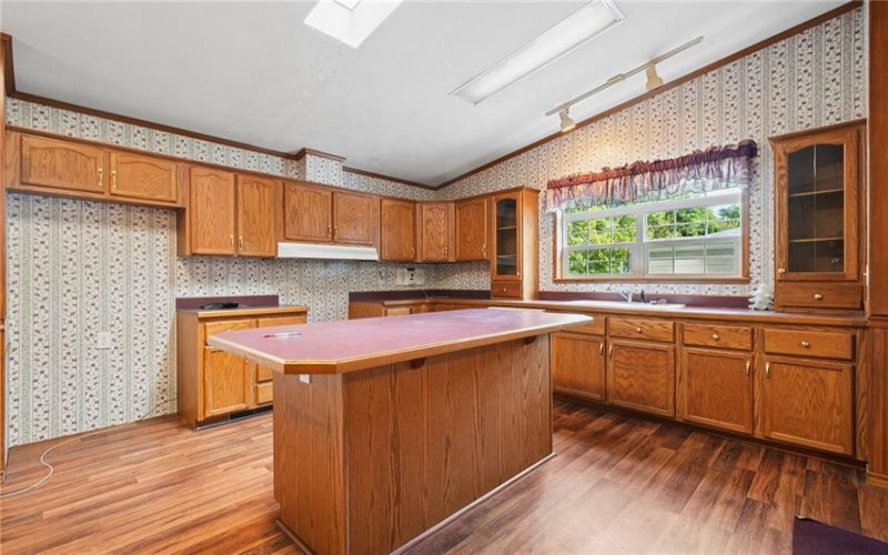 736 Sunset Dr, Donegal, 15628, 3 Bedroom Bedrooms, ,2.1 BathroomBathrooms,Residential,For Sale,Sunset Dr,1777515