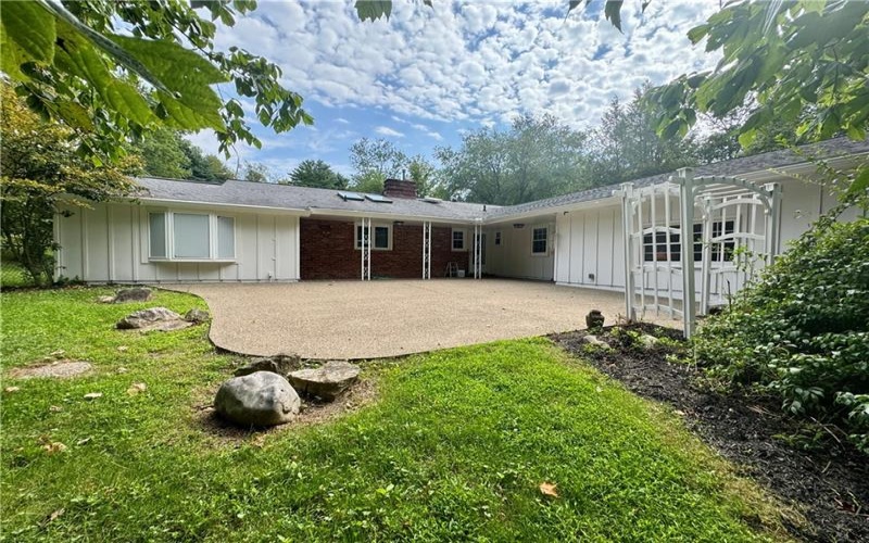 103 Highland Dr, McMurray, 15317, 3 Bedroom Bedrooms, 9 Room Rooms,2 BathroomBathrooms,Residential,For Sale,Highland Dr,1772402