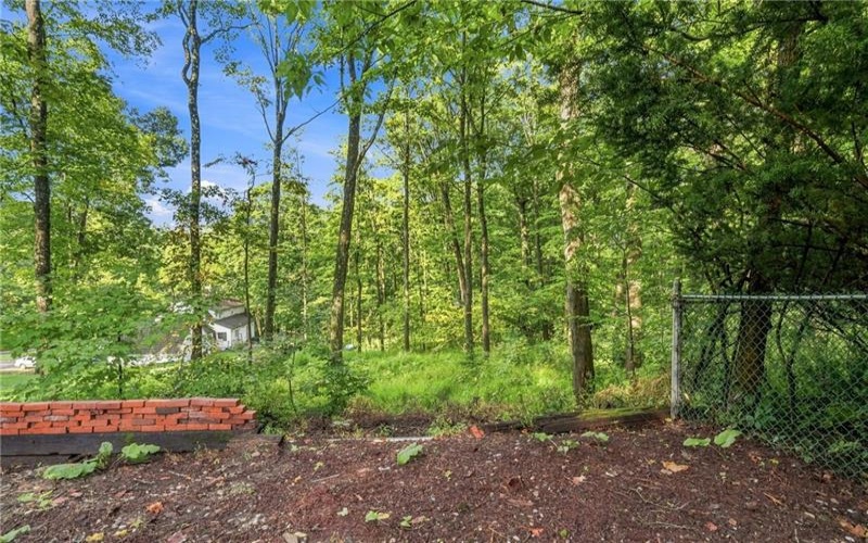 103 Highland Dr, McMurray, 15317, 3 Bedroom Bedrooms, 9 Room Rooms,2 BathroomBathrooms,Residential,For Sale,Highland Dr,1772402