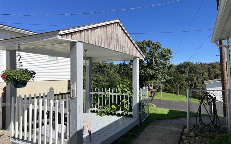 13 Dearth Ln, Uniontown, 15401, 4 Bedroom Bedrooms, ,1.1 BathroomBathrooms,Residential,For Sale,Dearth Ln,1777004