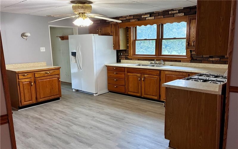 147 Hi Way Supply Rd, Dunbar, 15431, 4 Bedroom Bedrooms, 9 Room Rooms,1.1 BathroomBathrooms,Residential,For Sale,Hi Way Supply Rd,1777540