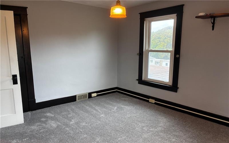 147 Hi Way Supply Rd, Dunbar, 15431, 4 Bedroom Bedrooms, 9 Room Rooms,1.1 BathroomBathrooms,Residential,For Sale,Hi Way Supply Rd,1777540