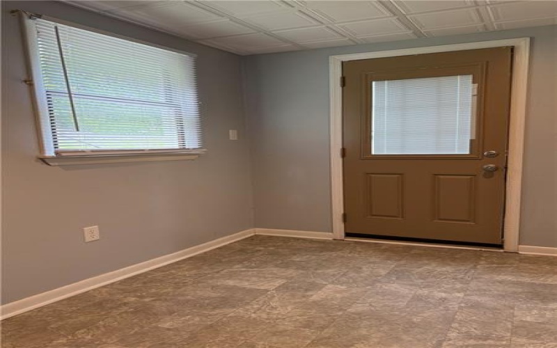 19 Studa Street, Burgettstown, 15021, 2 Bedroom Bedrooms, ,1 BathroomBathrooms,Lease,For Rent,Studa Street,1777646