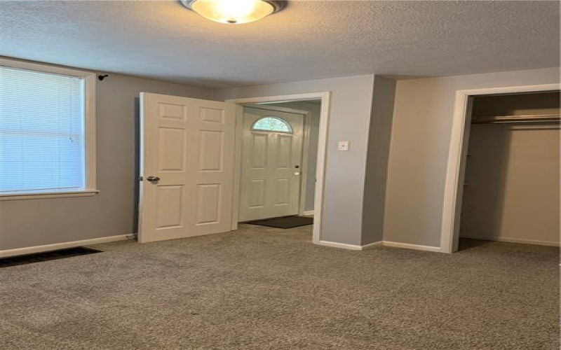 19 Studa Street, Burgettstown, 15021, 2 Bedroom Bedrooms, ,1 BathroomBathrooms,Lease,For Rent,Studa Street,1777646