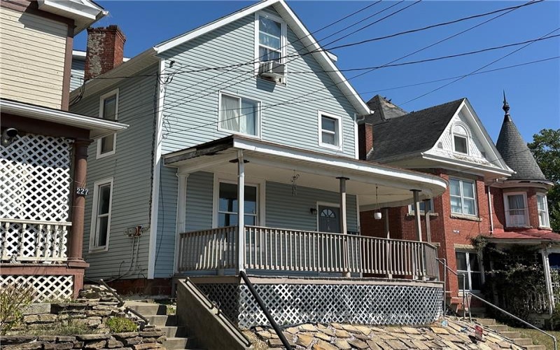 215 1st Avenue, Waynesburg, 15370, ,Multi-unit,For Sale,1st Avenue,1777662