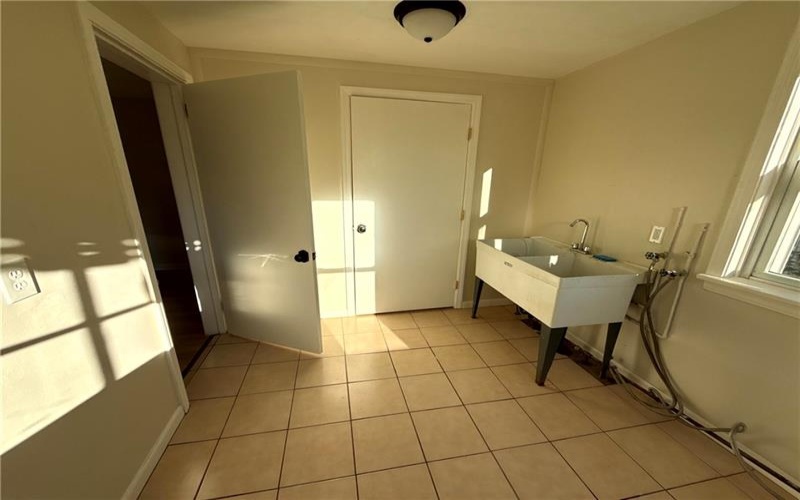 219 Fannie St, Mcdonald, 15057, 3 Bedroom Bedrooms, ,2 BathroomBathrooms,Residential,For Sale,Fannie St,1777706