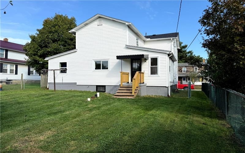 219 Fannie St, Mcdonald, 15057, 3 Bedroom Bedrooms, ,2 BathroomBathrooms,Residential,For Sale,Fannie St,1777706