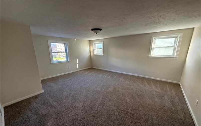 219 Fannie St, Mcdonald, 15057, 3 Bedroom Bedrooms, ,2 BathroomBathrooms,Residential,For Sale,Fannie St,1777706