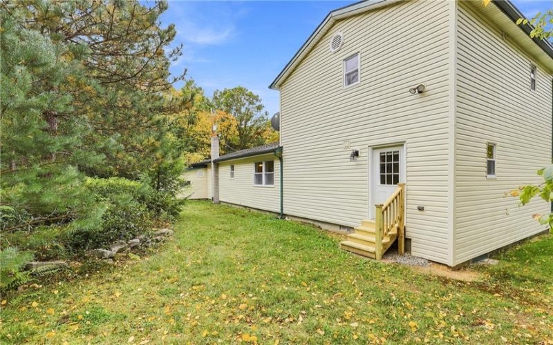 162 White Pine Lane, Cairnbrook, 15924, 3 Bedroom Bedrooms, ,2 BathroomBathrooms,Residential,For Sale,White Pine Lane,1777750