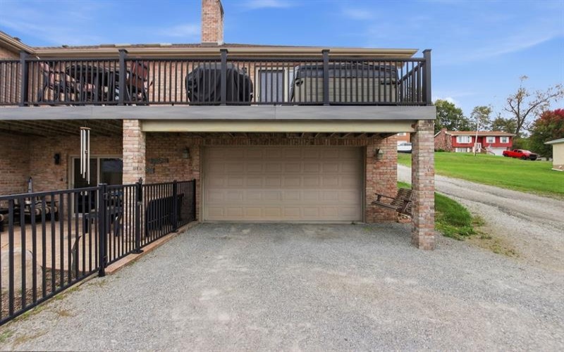 1411 John Dr, North Huntingdon, 15642, 3 Bedroom Bedrooms, 7 Room Rooms,3 BathroomBathrooms,Residential,For Sale,John Dr,1777812