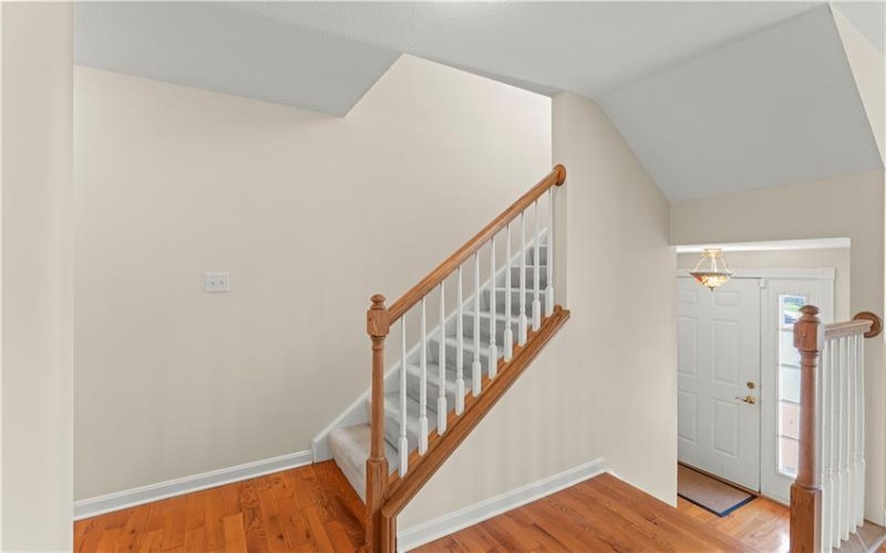 1053 Waterford Ct E, Canonsburg, 15317, 3 Bedroom Bedrooms, 8 Room Rooms,2.1 BathroomBathrooms,Residential,For Sale,Waterford Ct E,1777445