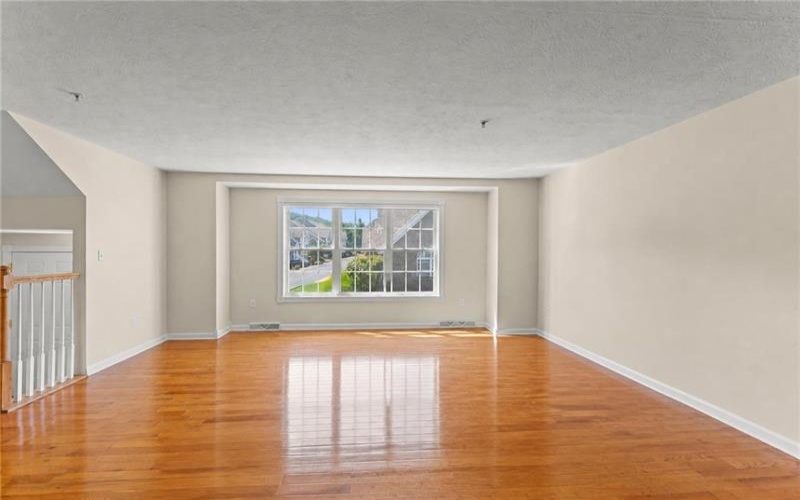 1053 Waterford Ct E, Canonsburg, 15317, 3 Bedroom Bedrooms, 8 Room Rooms,2.1 BathroomBathrooms,Residential,For Sale,Waterford Ct E,1777445