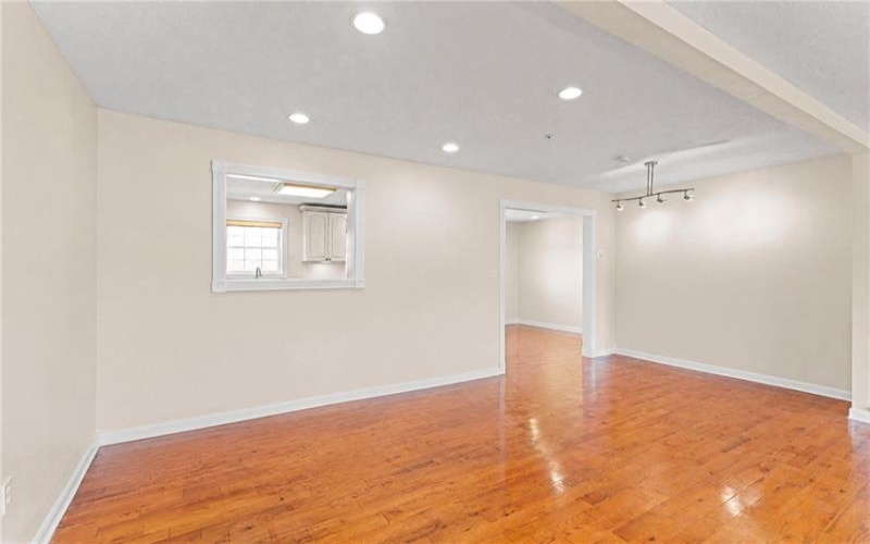 1053 Waterford Ct E, Canonsburg, 15317, 3 Bedroom Bedrooms, 8 Room Rooms,2.1 BathroomBathrooms,Residential,For Sale,Waterford Ct E,1777445