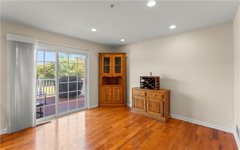 1053 Waterford Ct E, Canonsburg, 15317, 3 Bedroom Bedrooms, 8 Room Rooms,2.1 BathroomBathrooms,Residential,For Sale,Waterford Ct E,1777445