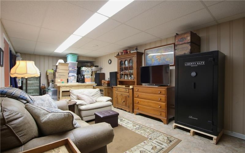4239 Finleyville Elrama Road, Finleyville, 15332, 3 Bedroom Bedrooms, 9 Room Rooms,2 BathroomBathrooms,Residential,For Sale,Finleyville Elrama Road,1777786