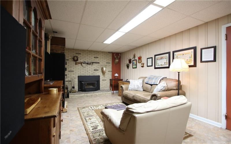 4239 Finleyville Elrama Road, Finleyville, 15332, 3 Bedroom Bedrooms, 9 Room Rooms,2 BathroomBathrooms,Residential,For Sale,Finleyville Elrama Road,1777786