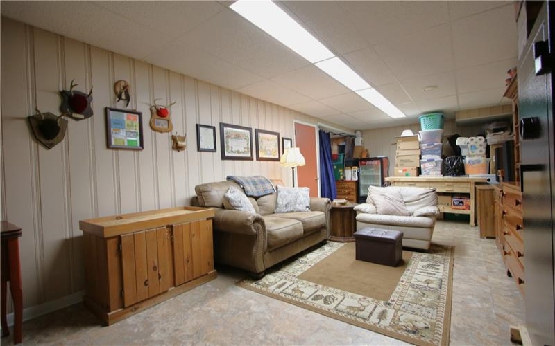 4239 Finleyville Elrama Road, Finleyville, 15332, 3 Bedroom Bedrooms, 9 Room Rooms,2 BathroomBathrooms,Residential,For Sale,Finleyville Elrama Road,1777786