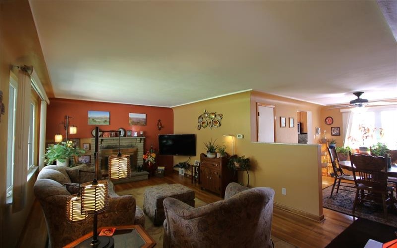 4239 Finleyville Elrama Road, Finleyville, 15332, 3 Bedroom Bedrooms, 9 Room Rooms,2 BathroomBathrooms,Residential,For Sale,Finleyville Elrama Road,1777786