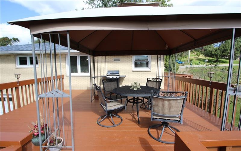 4239 Finleyville Elrama Road, Finleyville, 15332, 3 Bedroom Bedrooms, 9 Room Rooms,2 BathroomBathrooms,Residential,For Sale,Finleyville Elrama Road,1777786