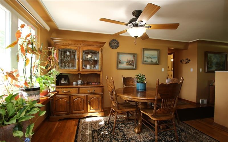 4239 Finleyville Elrama Road, Finleyville, 15332, 3 Bedroom Bedrooms, 9 Room Rooms,2 BathroomBathrooms,Residential,For Sale,Finleyville Elrama Road,1777786