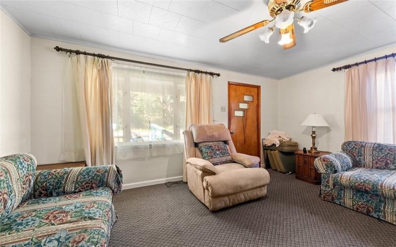 161 Church St, Star Junction, 15482, 2 Bedroom Bedrooms, 5 Room Rooms,1 BathroomBathrooms,Residential,For Sale,Church St,1777888