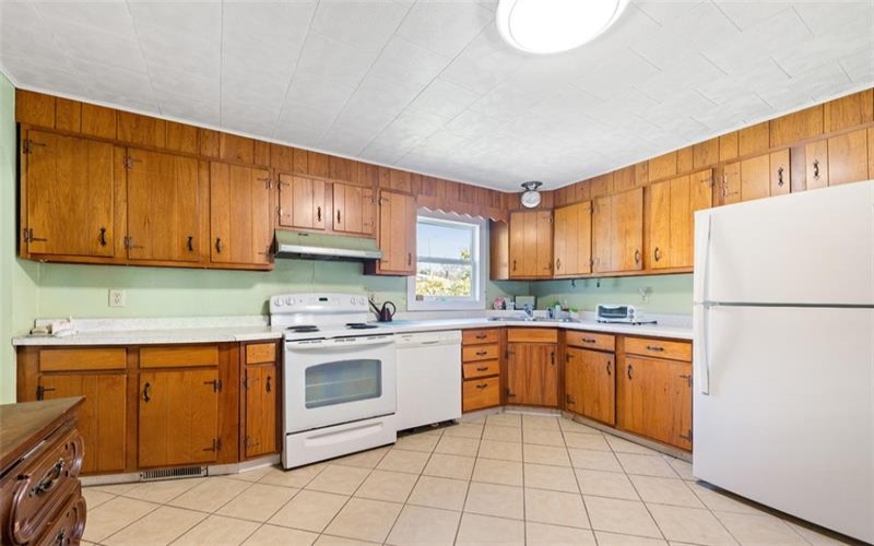 161 Church St, Star Junction, 15482, 2 Bedroom Bedrooms, 5 Room Rooms,1 BathroomBathrooms,Residential,For Sale,Church St,1777888