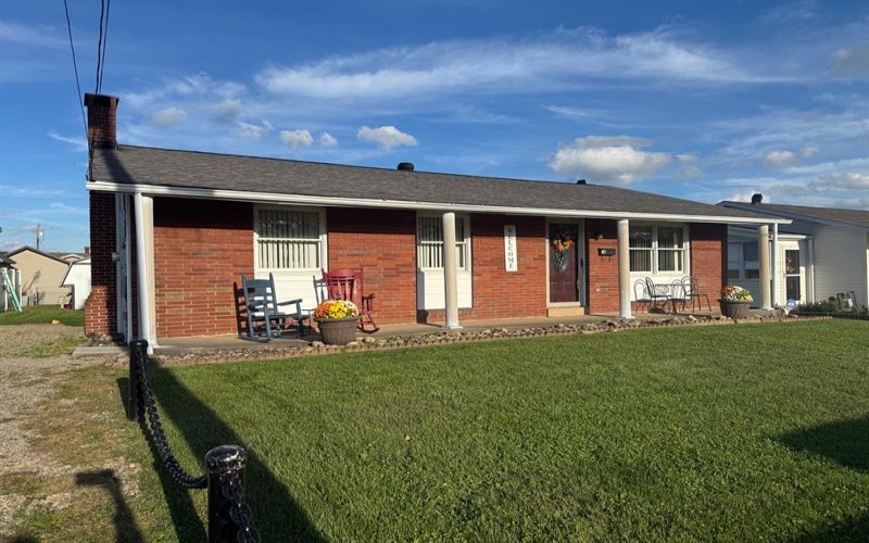 417 Mutich STREET, Belle Vernon, 15012, 3 Bedroom Bedrooms, ,2 BathroomBathrooms,Residential,For Sale,Mutich,1778011