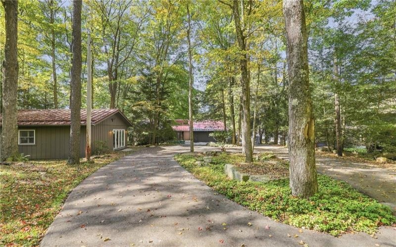 182 South Peninsula Drive, Central City, 15926, 3 Bedroom Bedrooms, ,2.2 BathroomBathrooms,Residential,For Sale,South Peninsula Drive,1777947