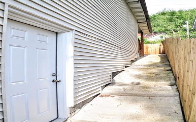 204 Weavertown Rd, Canonsburg, 15317, 2 Bedroom Bedrooms, ,2.1 BathroomBathrooms,Residential,For Sale,Weavertown Rd,1773182