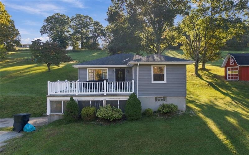 462 BARNEYS RUN ROAD, FREDERICKTOWN, 15333, 3 Bedroom Bedrooms, 8 Room Rooms,1.1 BathroomBathrooms,Residential,For Sale,BARNEYS RUN ROAD,1777218